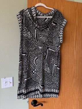 BCBG Black & White Geometric Cowl-Neck Women's Top